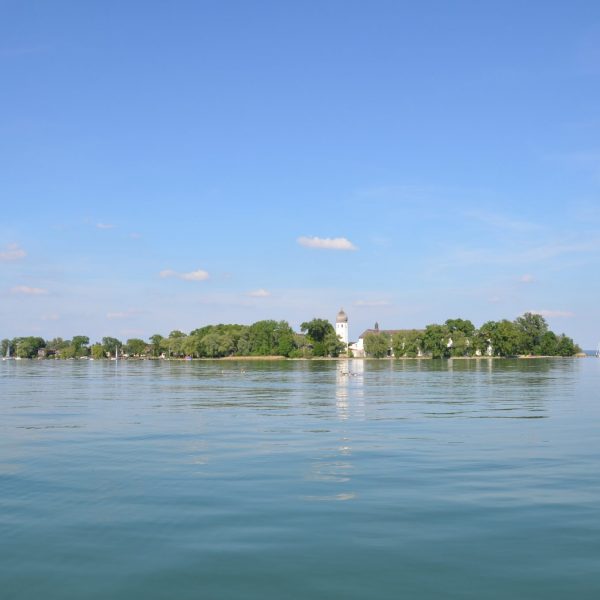 Chiemsee mit Schloss Herrenchiemsee